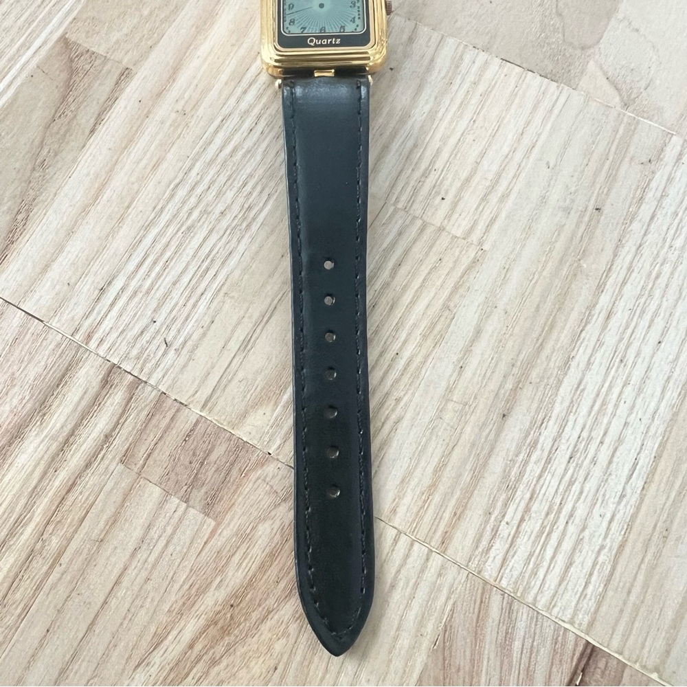 vintage style inox ladies gold tone black digital watch NEW BATTERY - Picture 5 of 11